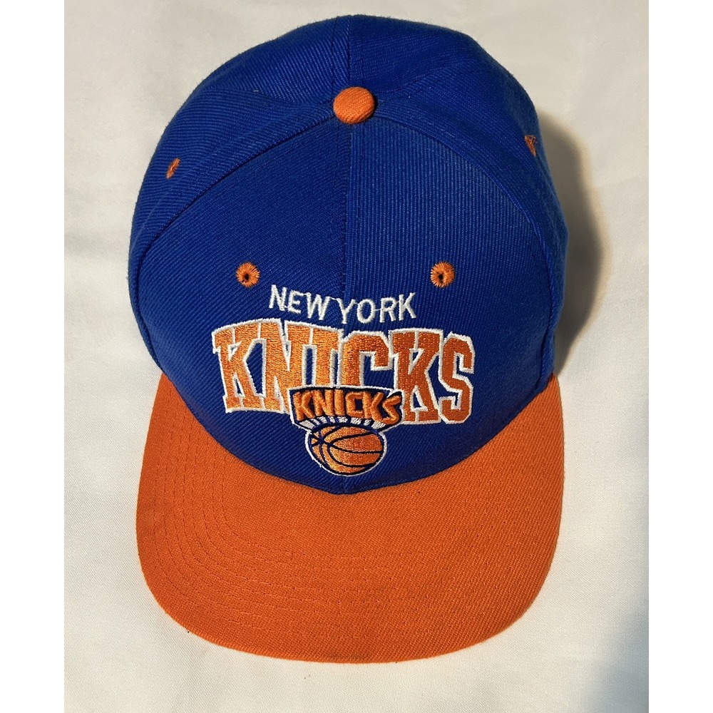 New York Knicks -  NBA Basketball - Mitchell & Ness  Snapback Hat Pre-owned